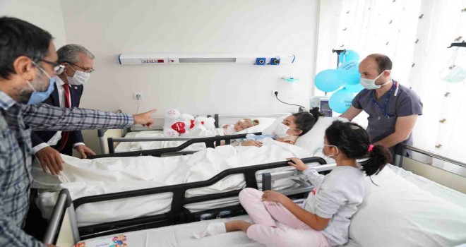 Perinçek ailesi hastanede bir araya geldi