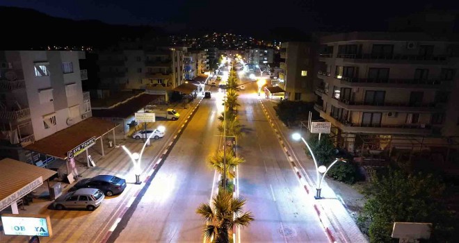 Menderes ışıl ışıl