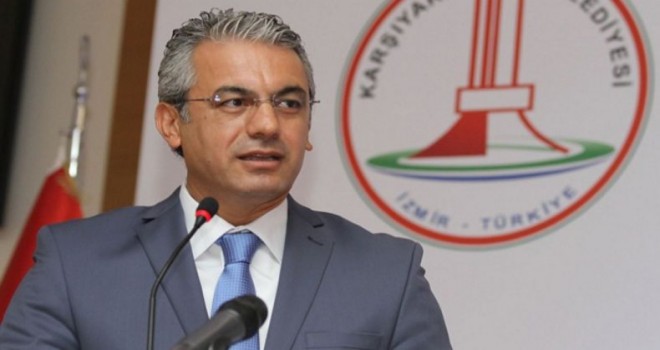 Hüseyin Mutlu Akpınar: Eski tüfekler vazgeçin, gençlerin önünü açın