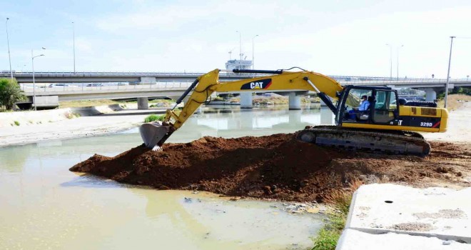 Dereler temizleniyor...