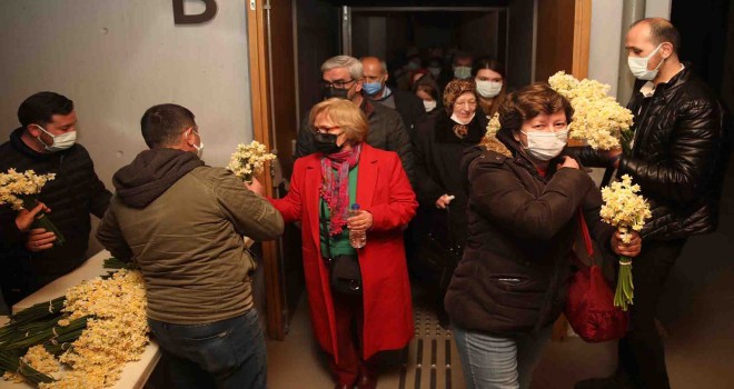 Bergama çiçek açtı