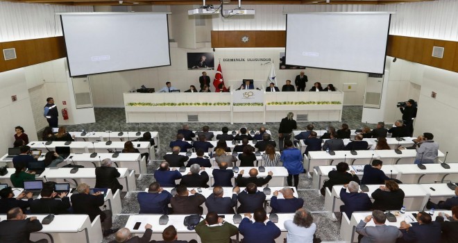 Batur İlk Meclis toplantısında Kentsel dönüşüm mesajı verdi