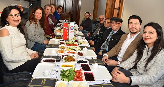 1. Dönemi Karşıyaka'da değerlendirdiler...