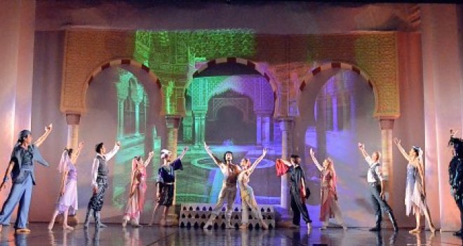 1001 Gece Masalları İzmir'de