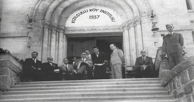 Başkan Kılıç kapanışının yıl dönümünde Köy Enstitüsü çağrısı yaptı