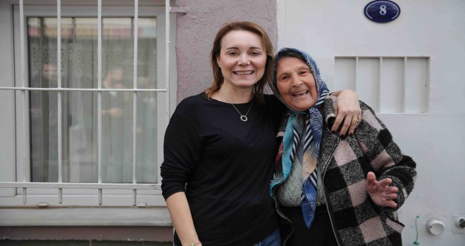 CHP’li Mutlu mahalleleri adım adım gezdi