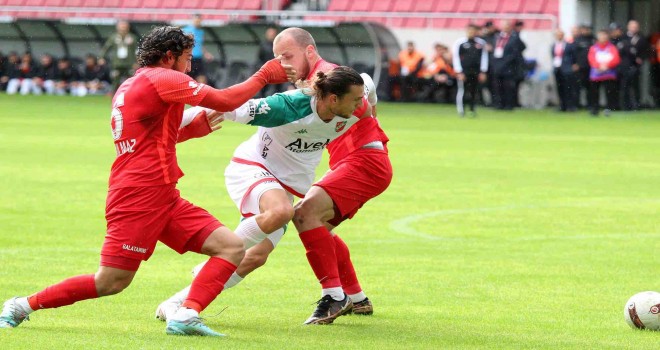 Karşıyaka evinde hata yapmadı: 2-0