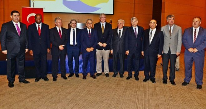 120 ÜLKE İZMİR'DE BULUŞTU