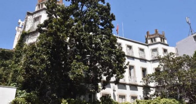 Vali Konağı'nın, İzmir Katip Çelebi Üniversitesi'nde olan tahsisi kaldırıldı