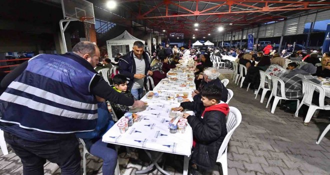 İzmir’de Ramazan dayanışması