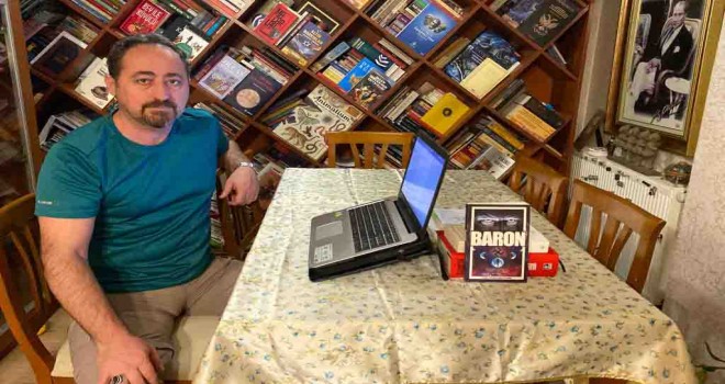 Karşıyakalı yazar Nadir Doğan'ın kitabı 2.baskıya hazırlanıyor