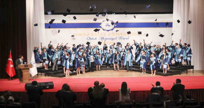 DEÜ'de ortak mezuniyet heyecanı