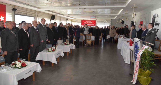 Mali kongrede Karşıyaka esnafı bir araya geldi