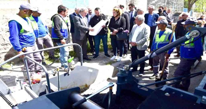 Bornova’da asfalt mutluluğu