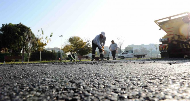 Karşıyaka'da sokaklar yenileniyor