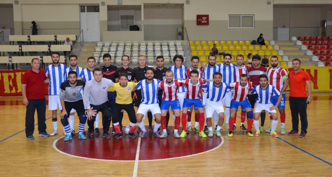 19 Mayıs’ı ‘Dostluk Maçı’ ile karşıladılar