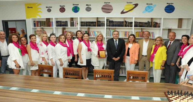 Karşıyakalı iş kadınlarından kütüphane…