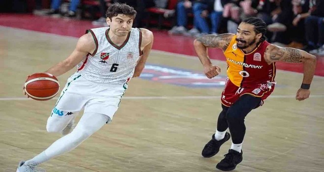 Karşıyaka, Galatasaray karşısında