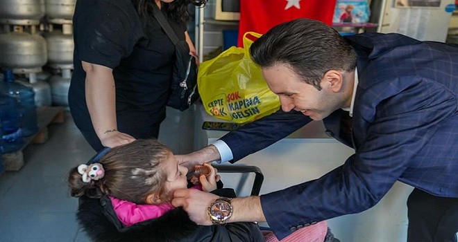 İsmail Çiftçioğlu Örnekköy'ü dolaştı