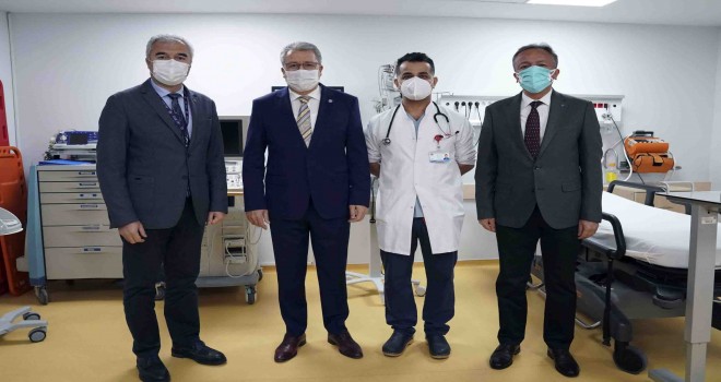 Yenilenen Ege Çocuk Acil Servisi hizmete açıldı