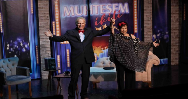 Muhteşem İkili oyunu Bostanlı Suat Taşer'de