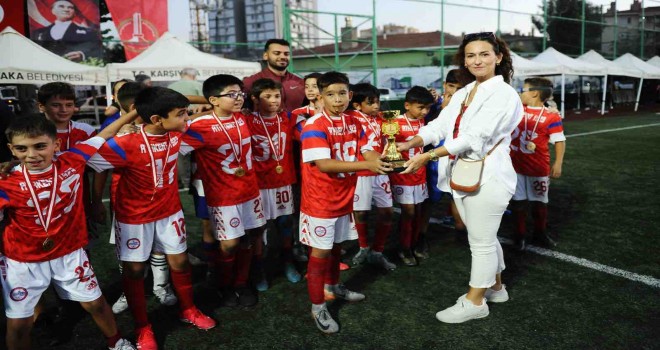 Karşıyaka’da U12 Zafer Turnuvası tamamlandı