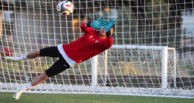 Karşıyaka ve Altay 7 yıl sonra derbide buluşuyor