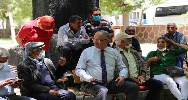 Atila Sertel Niğde’nin köylerinde İzmir tarım modelini anlattı