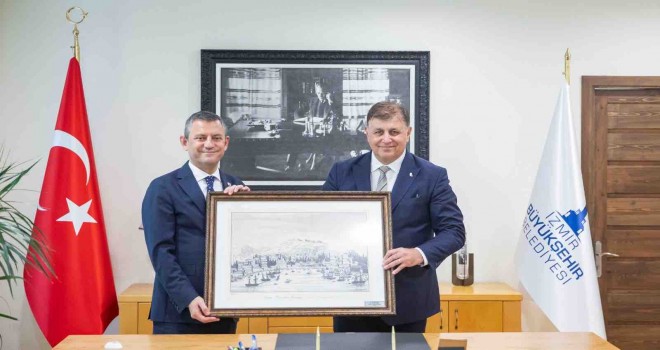 Özgür Özel: İzmir’e canımız gibi sahip çıkmaya devam edeceğiz