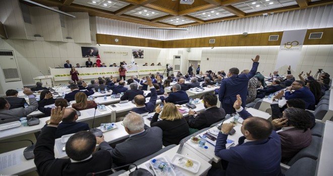 İzmir’in bütçesinin yarısı yatırıma ayrıldı