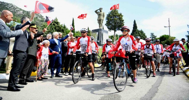 Bornova’da 9 Eylül coşkusu