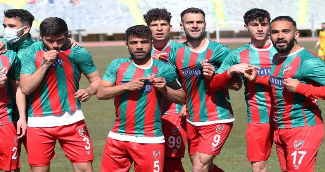 Karşıyaka, Arhavi deplasmanında