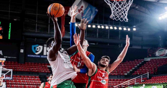 Pınar Karşıyaka, İtalya deplasmanında