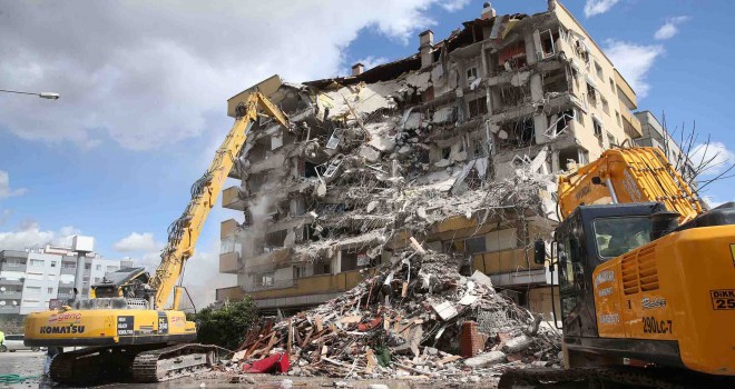 Karşıyaka Belediyesi hafriyat firması temsilcileri ile bir araya geldi