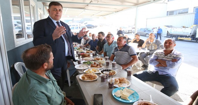 Başkan Tugay'dan sanayi esnafına ziyaret