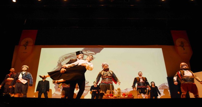 Dansları ile büyülediler