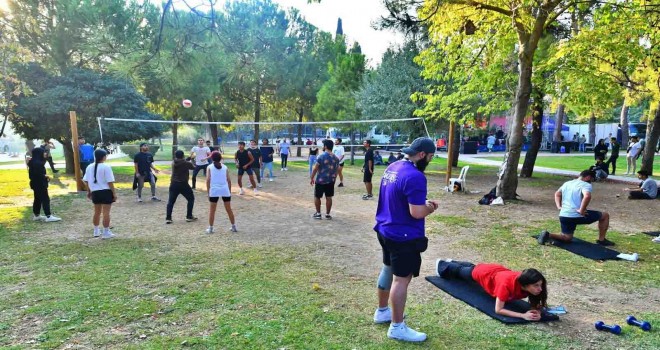 İzmir Büyükşehir Belediyesi gençleri Buca’da buluşturdu