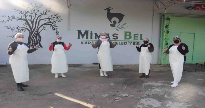 Zeytinyağını kadınlar üretiyor, tadına doyulmuyor