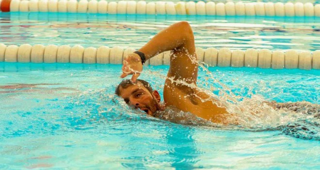 Karşıyakalı yüzücü tarih yazmaya çalışacak