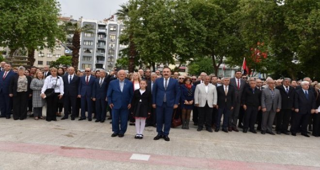 23 Nisan Karşıyaka'da coşkuyla kutlanıyor