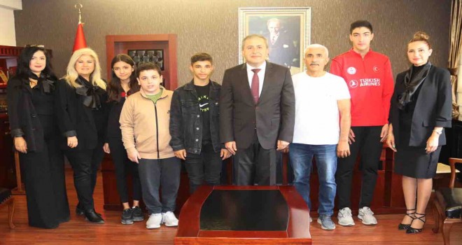 Özel sporculara Kaymakam Demir’den Türkiye Şampiyonası öncesi moral dopingi