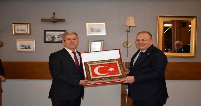 Cumhuriyet Başsavcısı Kazım Arapoğlu emekli oldu