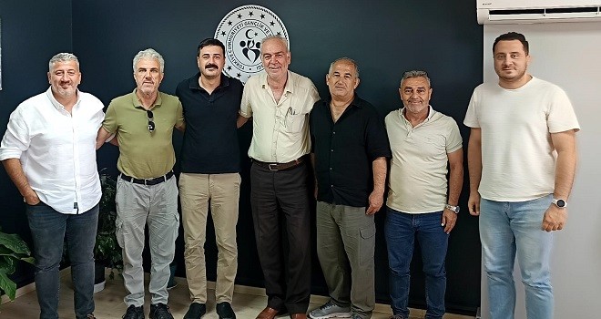 Karşıyaka Amatör Futbol Kulüpler Birliği, Müdür Hamurcu'yu ziyaret etti