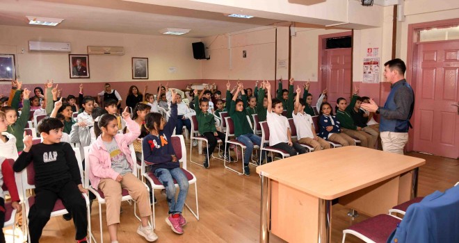 Karabağlar'da çocuklar çevre bilinciyle yetişiyor