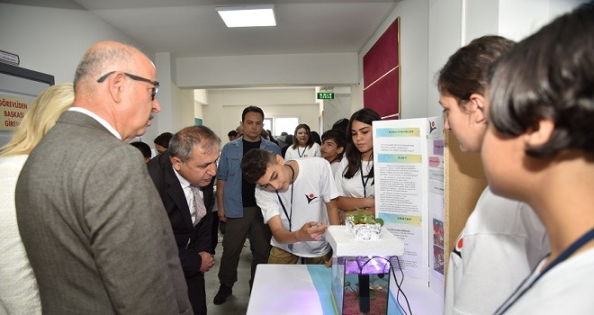 Geleceğin bilim insanları hünerlerini sergiledi