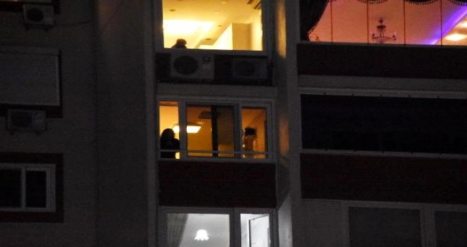 Karşıyaka'da sağlık çalışanlarına alkışlı destek