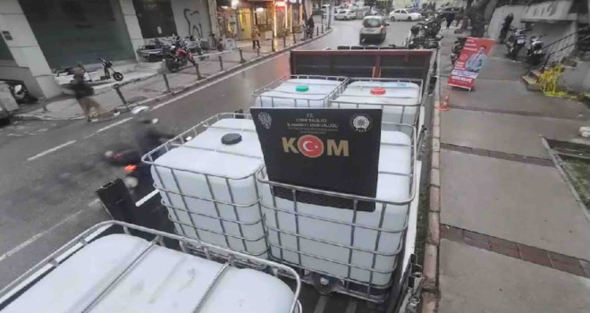 İzmir merkezli kaçak alkol operasyonu