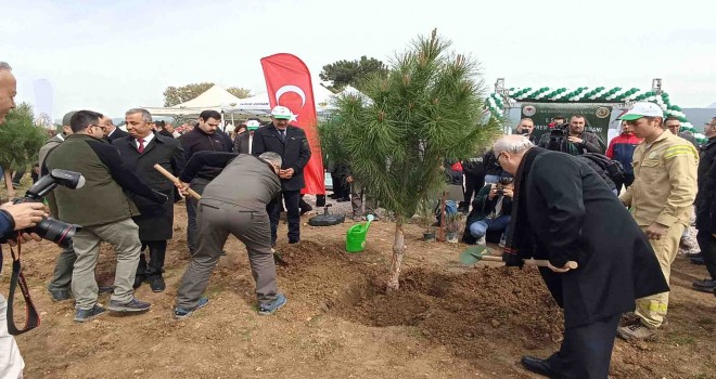 6 Şubat 2023 Deprem Şehitleri Hatıra Ormanı fidan dikim töreni yapıldı