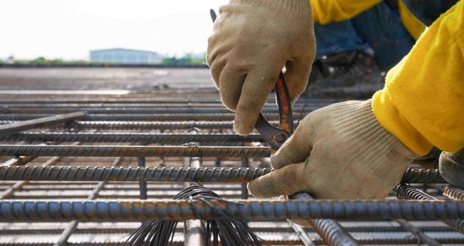 Müteahhitler demirdeki fiyat artışlarını Rekabet Kurulu’na taşıyor