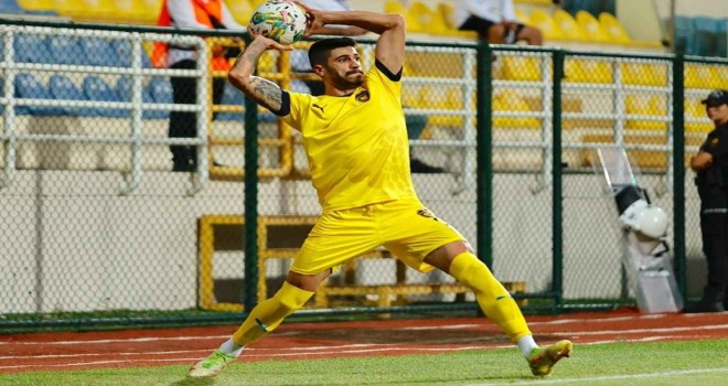 Karşıyaka'dan savunmaya takviye